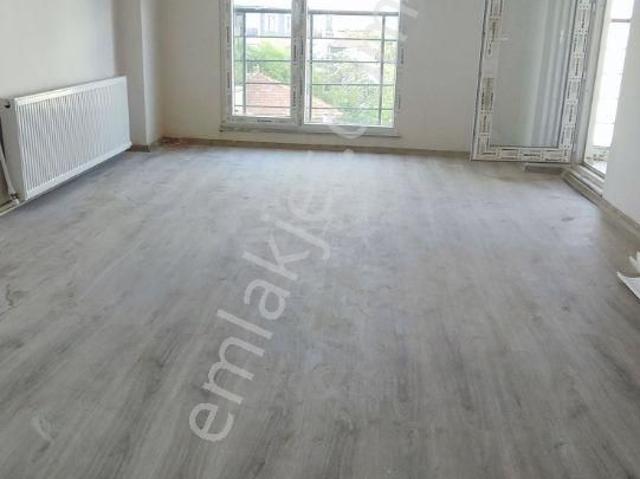 Uçardan Merkezde 2+1 Kapalı Mutfak Daire