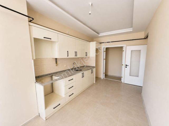 Uçbağlar'da Kiralık 2+1 Sıfır Daire