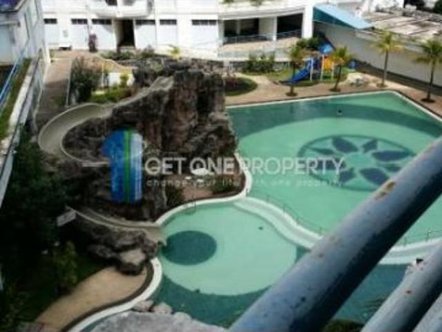 U GARDEN ONLY got built kitchen cabinets, a fridge and washer.,Gelugor