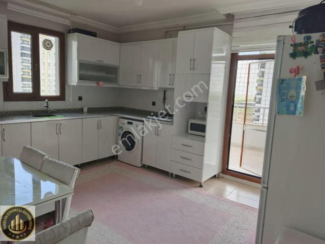 Üçkuyu Siteli Geniş Ferah Bakımlı Satılık Daire!