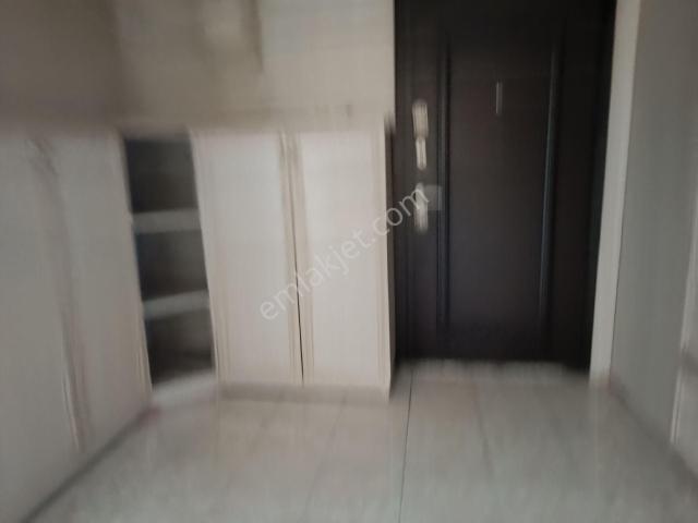 Üçkuyular Tokilerde Cade Üzeri Kiralık 3+1 Toki Dairesi