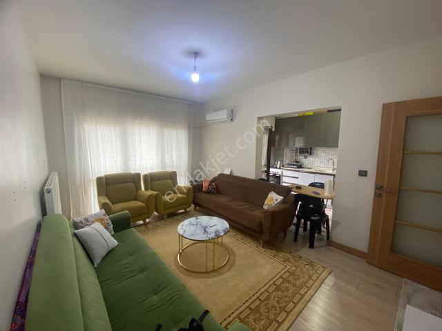 Üçkuyularda Ara Kat Satılık 2+1 Daire