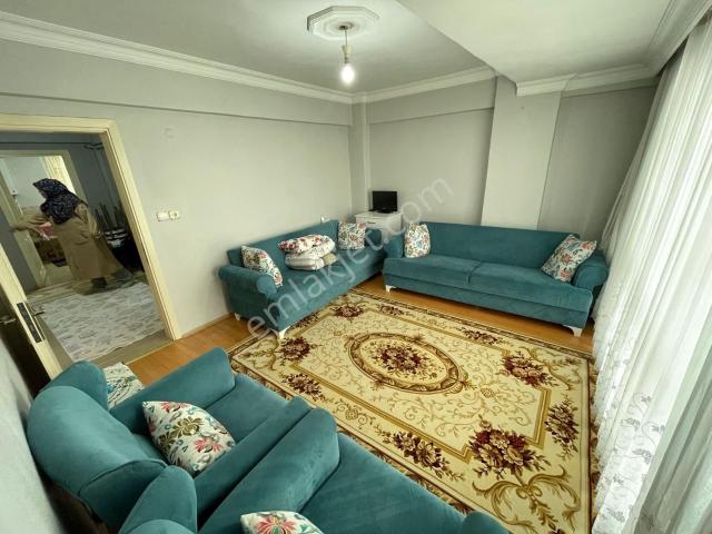 Üç Kardşler'den İsmetpaşa Mah 2+1 95m² Tramvay Dibi 1.kat Daire