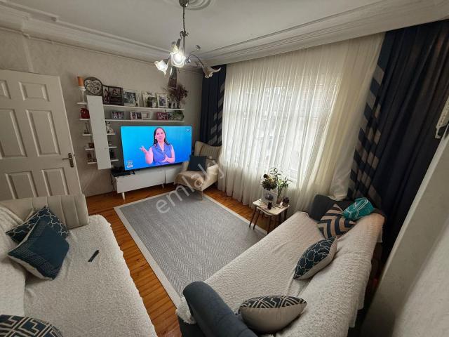 Üç Kardşler'den İsmetpaşa Mah'de 3+1 125m² Ara Kat Hisseli Daire