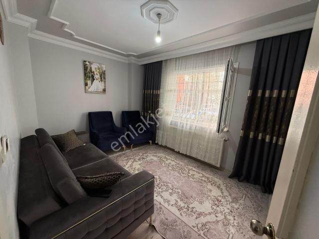 Üç Kardeşler'den İsmetpaşa Mah 2+1 85m² Satılık Yüksek Giriş