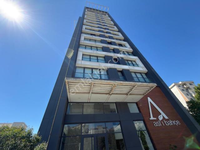 Uğur Mumcu Aslıbahçe Sitesinde Deniz Manzaralı Satılık Geniş 1+1