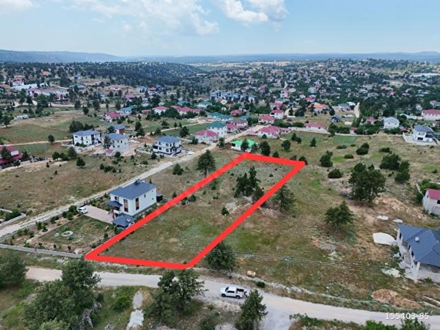 UĞUR EMLAK'TAN SATILIK SARIKAYA MERKEZİN'DE VİLLA İMARLI ARSA