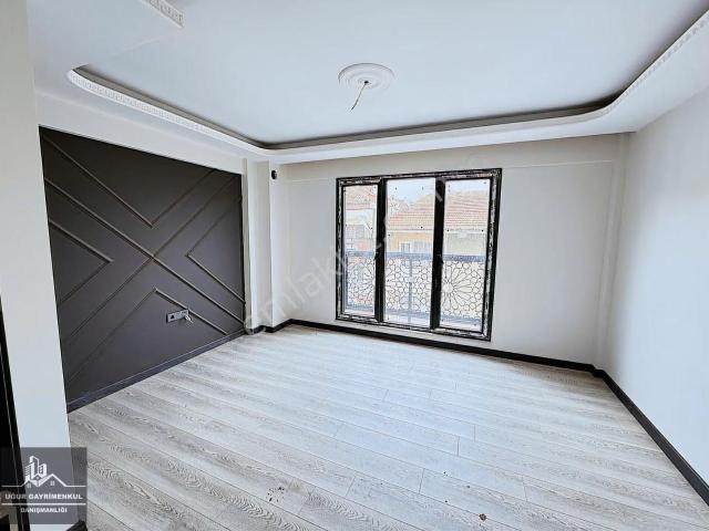Uğur Gayrimenkul'den Çarşıya Yakın Sıfır 4+1 Dubleks Daire