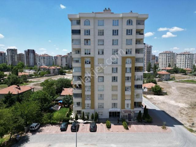 Uğurevler Mahallesi'nde Masrafsız | Tamamen Yenilenmiş 3+1