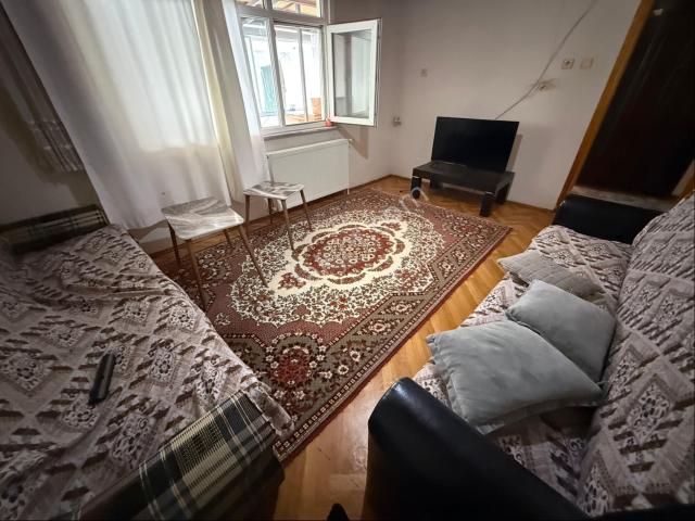 Uğurmumcu Mah'de Bekara Uygun Eşyalı Kiralık Daire