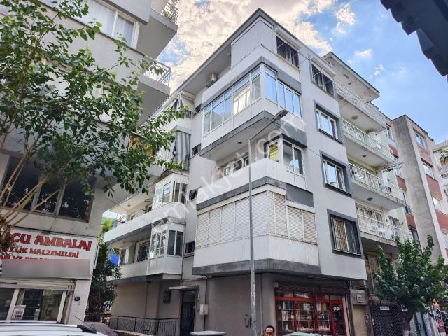Üçyol Metroya 150 M. Mesafede 2+1 Eşyalı, Doğalgazlı Klimalı Kiralik Daire