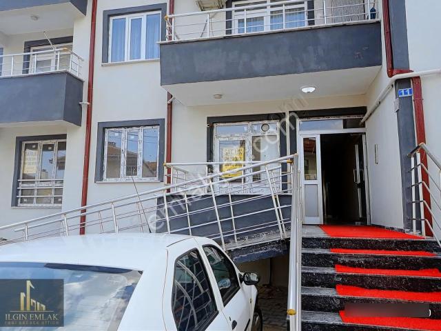 Ucarı Mahallesinde Çarşı İçi Satılık Daire