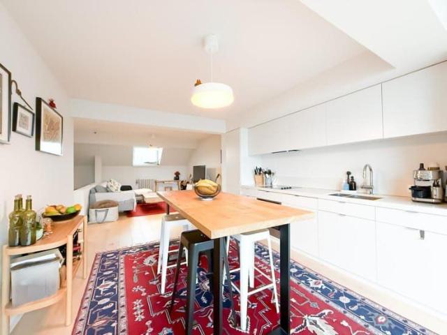 UCCLE 1 BEDROOM DUPLEX APARTMENT WITH TERRACE