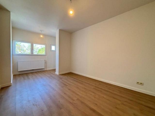 Uccle centre Appartement 2ch +/ 80m² entièrement rénové Uccle