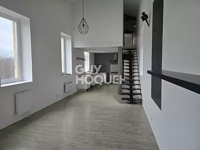 Ucel 07200 Location appartement 4 pièces t4 au dernier étage