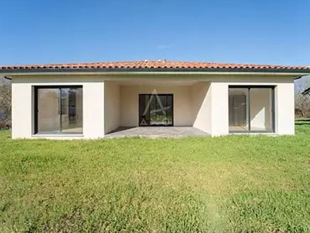 Uchacq et Parentis 40090 Achat / Vente maison 5 pièces t5 au dernier étage terrasse