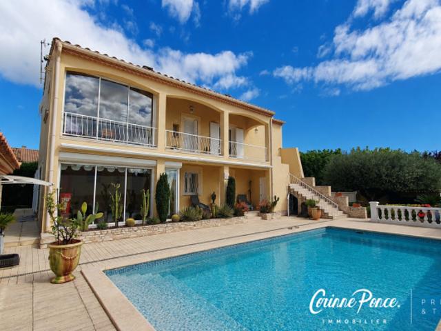 UCHAUD MAISON DE CHARME DE TYPE 6 AVEC PISCINE PROXIMITE DES