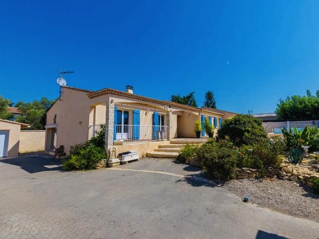 Uchaud Maison 149 m2 dont T2 indépendant Piscine