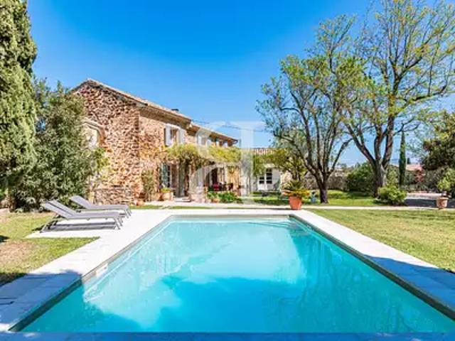 Uchaux 84100 Achat / Vente maison 6 pièces t6 piscine
