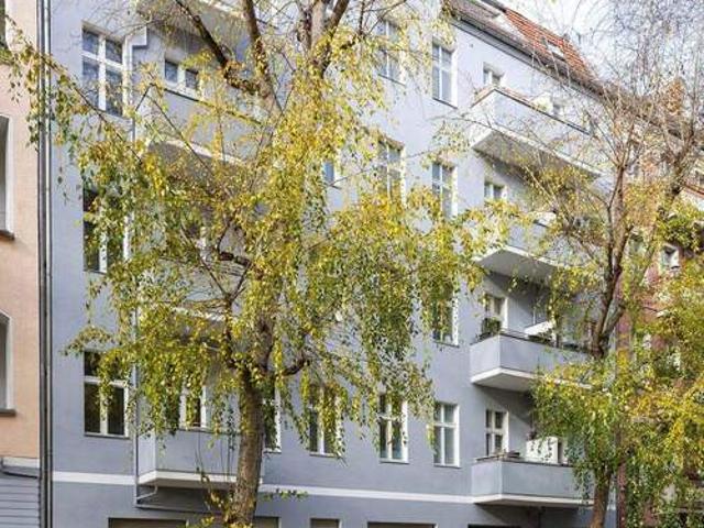 Über den Dächern des Prenzlauer Bergs großzügige 3 Zimmer Altbauwohnung im DG mit Eigennutz Option
