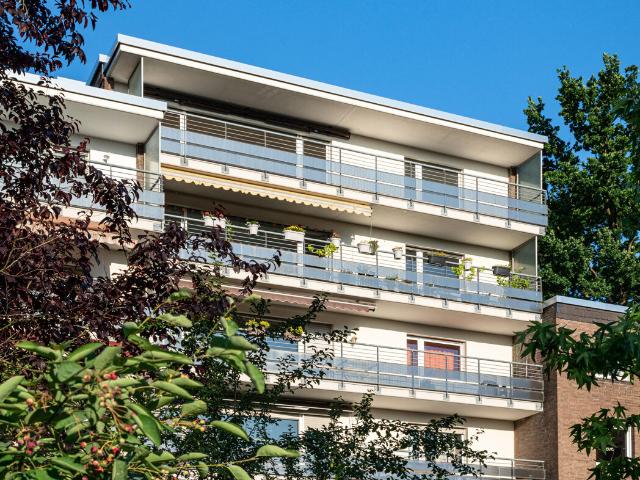 Über den Dächern von Unterbach: Große Dachgeschosswohnung mit 2 Balkonen ab sofort verfügbar