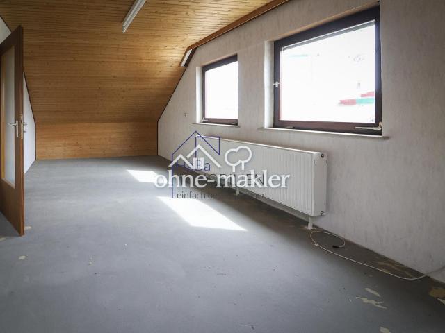 Über den Dächern von Hambach 3 Zimmer Dachgeschosswohnung Provisionsfrei