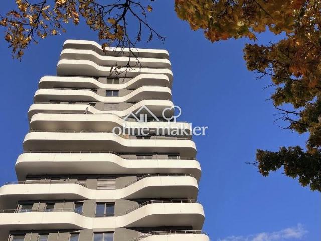 Über den Dächern von Ingolstadt: luxuriöse 4 Zimmerwohnung in bester Lage