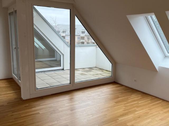 über den dächern von oed/bindermichl! wunderschöne, große 2 raumwohnung mit dachterrasse! ab sofort zu beziehen!