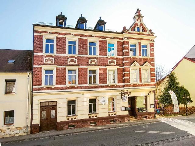 überwiegend vermietetes Wohn und Geschäftshaus