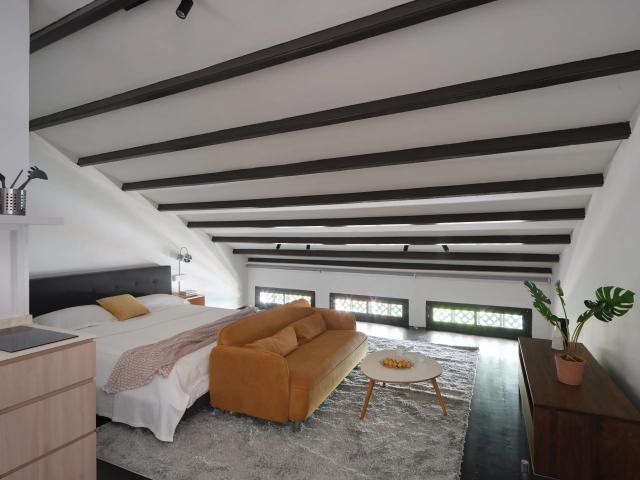 Ubi Studio, Straits House