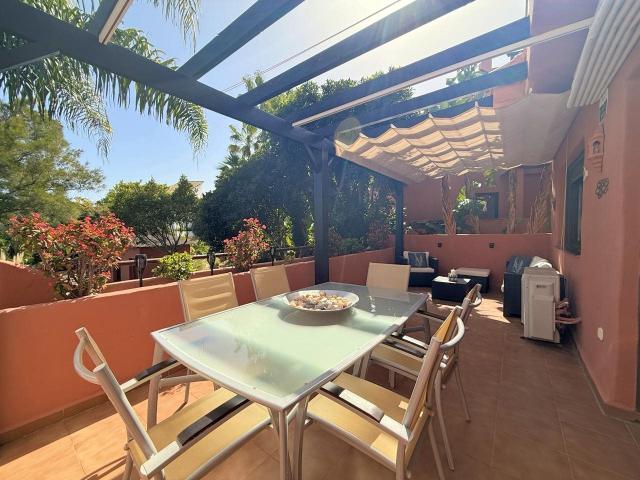 Ubicación inmejorable en una preciosa urbanización de estilo. 140m² Torre de la Sal