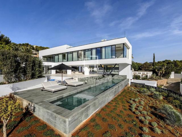 Ubicada dentro de la exclusiva comunidad cerrada de Vista Al. 531m² Vista Alegre sa Caixota