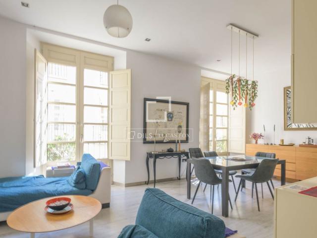 Ubicada en el corazón de Málaga, en el emblemático barrio de. 330m² Málaga