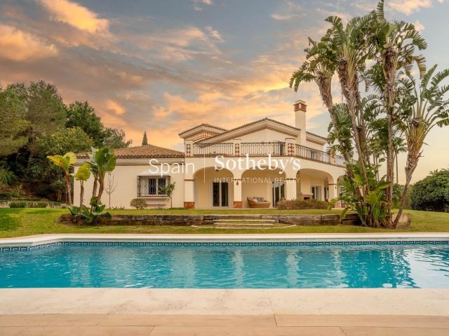 Ubicada en el prestigioso enclave de Sotogrande Alto, en la. 554m² Sotogrande