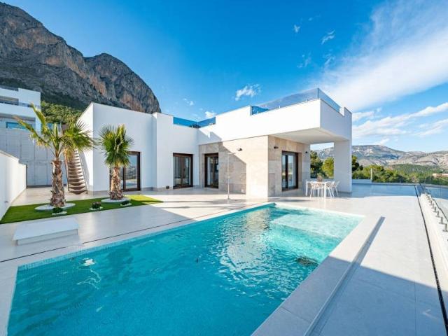 Ubicada en la encantadora localidad de Polop, esta exclusiva. 136m² Polop