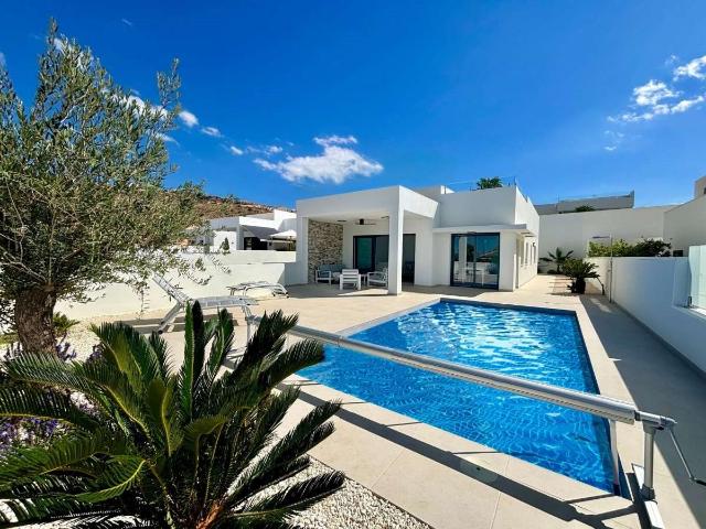 Ubicada en la encantadora localidad de Rojales, esta exclusi. 120m² Rojales