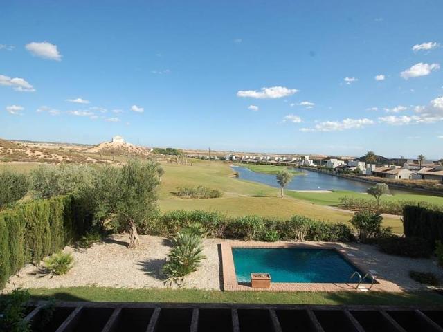 Ubicada en la encantadora región de Murcia, esta exclusiva c. 176m² Campo de golf