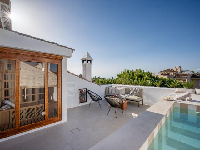 Ubicada en la prestigiosa Milla de Oro, la Urbanización Mont. 169m² Marbella