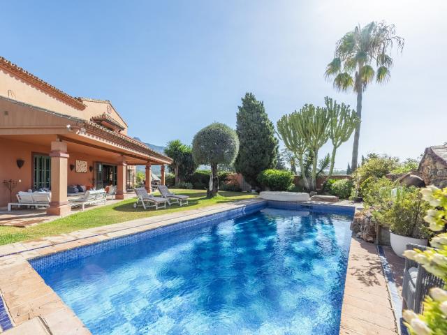 Ubicada en una tranquila calle sin salida, esta encantadora. 166m² Marbella