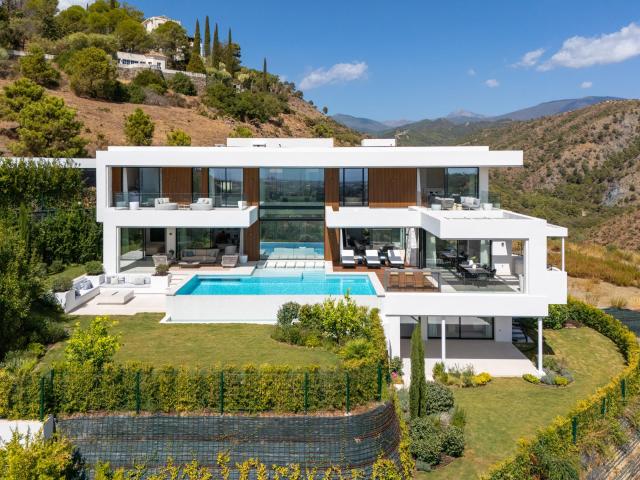 Ubicada en una zona residencial segura de Benahavís, esta vi. 636m² Benahavís