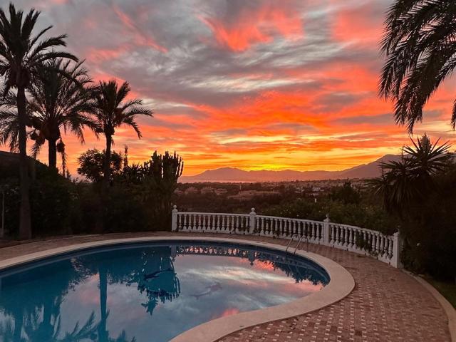 Ubicada en una de las urbanizaciones residenciales más prest. 600m² Marbella