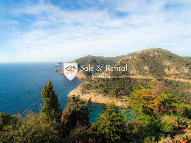 Ubicada en una de las zonas más codiciadas de la Costa Brava. 307m² Tossa de Mar