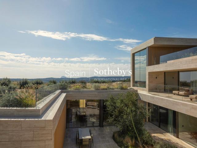 Ubicada en uno de los enclaves más prestigiosos de La Reserv. 1854m² Sotogrande