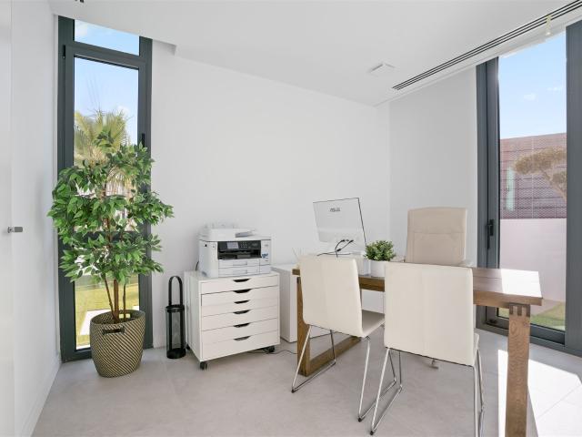 Ubicadas en la vibrante ciudad de Benidorm, estas exclusivas. 226m² Benidorm