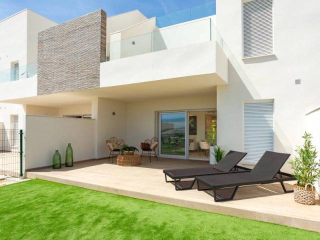 Ubicado en el prestigioso entorno de La Finca Golf, este con. 74m² Lomas de la Juliana