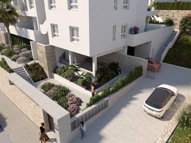 Ubicado en el prestigioso entorno de La Finca Golf, este con. 108m² Lomas de la Juliana