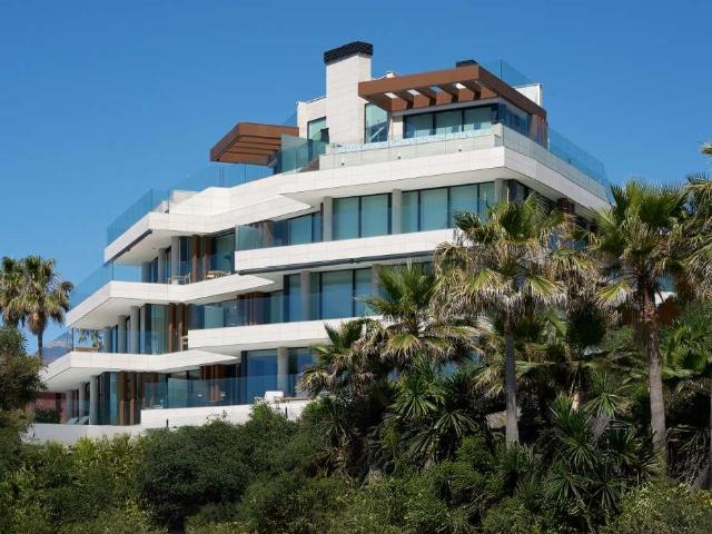 Ubicado en la codiciada zona de Estepona, este exclusivo con. 233m² Estepona