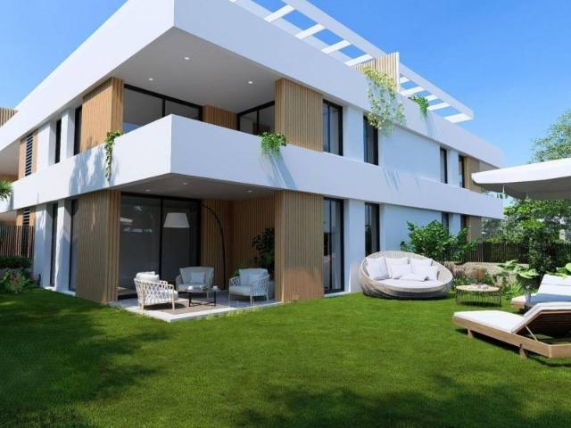Ubicado en la encantadora localidad de Jávea, este conjunto. 121m² Jávea Xabia