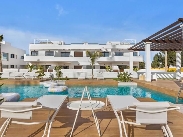 Ubicado en la encantadora localidad de Los Alcázares, este c. 101m² Los Alcázares