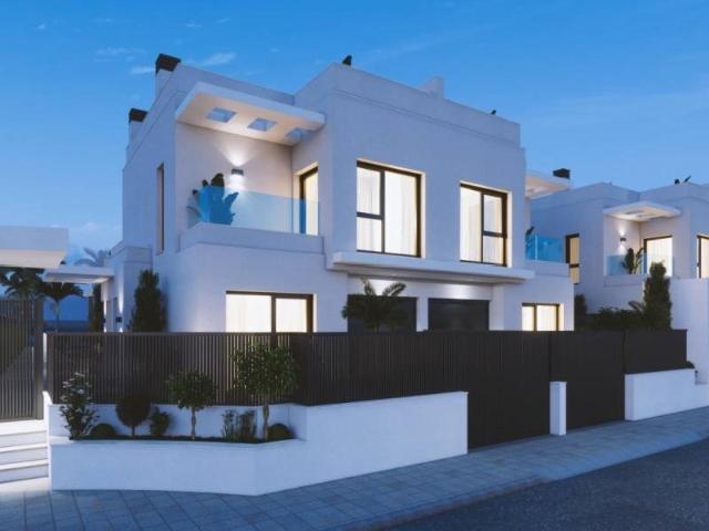 Ubicado en la encantadora localidad de Los Alcázares, este c. 351m² Los Alcázares